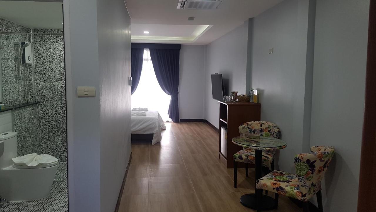 La Capannina Hotel Patong Exterior photo